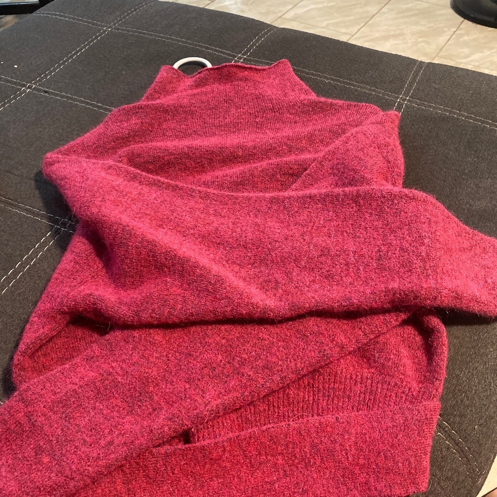 Wilfred sweater